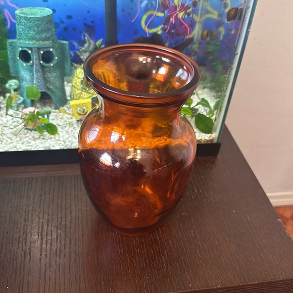 Orange vase - Picture 1 of 4